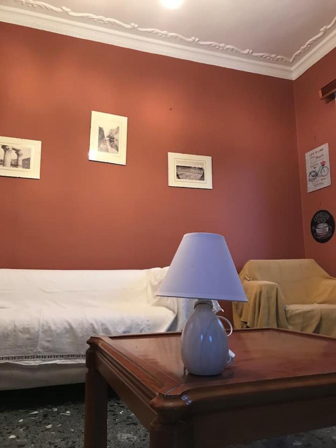 T&T House Villa Lechaio Bagian luar foto